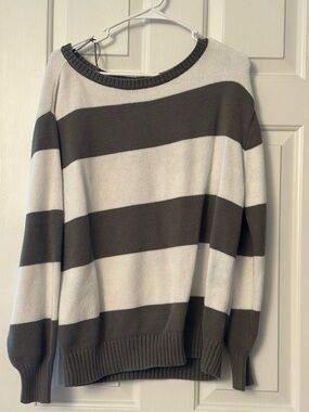 Hollister Wide Striped Crewneck Sweater - White & Gray